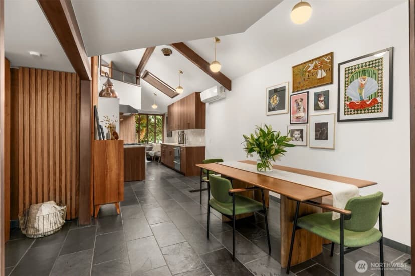 Property photo for 9629 California Avenue Sw, Seattle photo 11