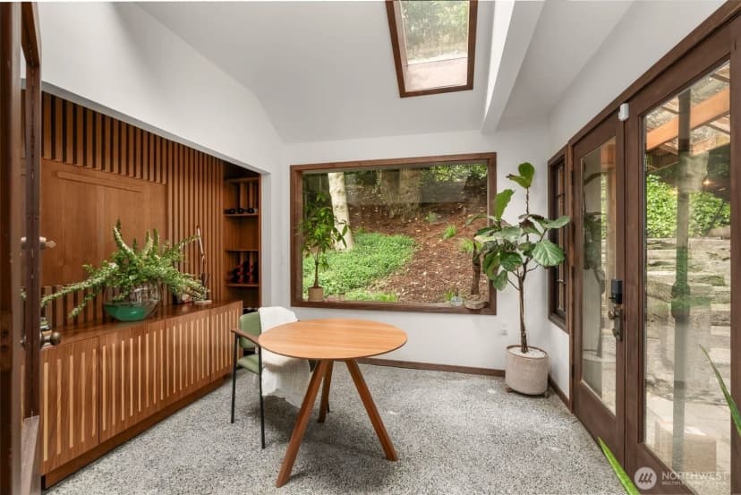 Property photo for 9629 California Avenue Sw, Seattle photo 4