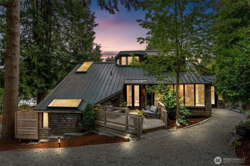 Property photo for 9629 California Avenue Sw, Seattle