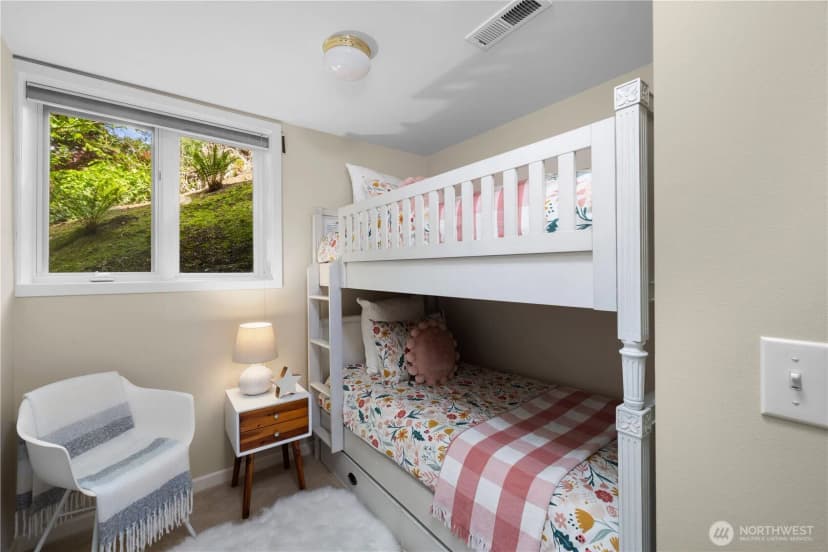 Property photo for 3813 W Mercer Way, Mercer Island photo 19