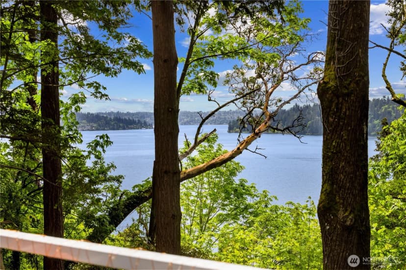 Property photo for 3813 W Mercer Way, Mercer Island photo 31