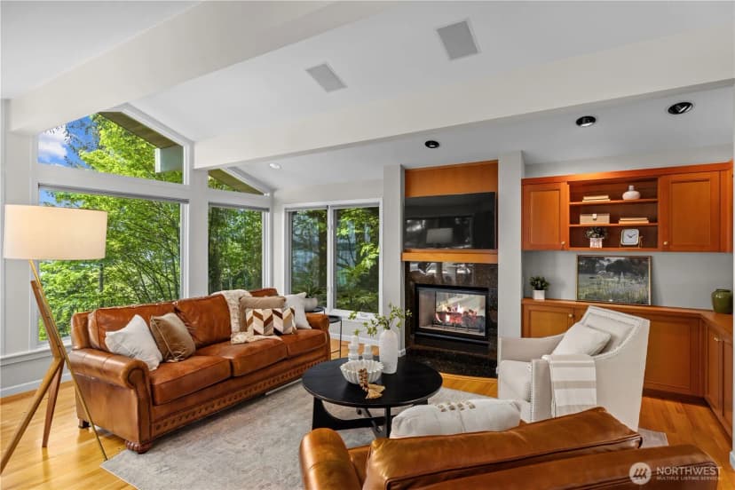 Property photo for 3813 W Mercer Way, Mercer Island photo 8