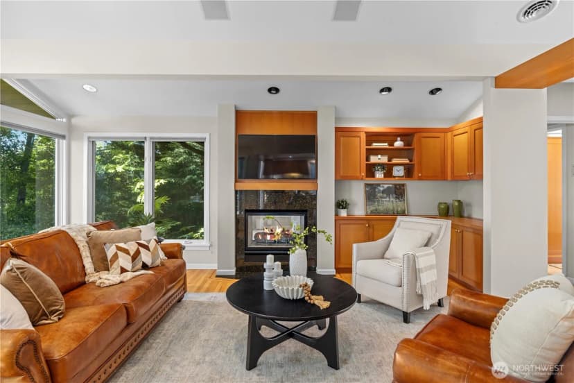 Property photo for 3813 W Mercer Way, Mercer Island photo 10
