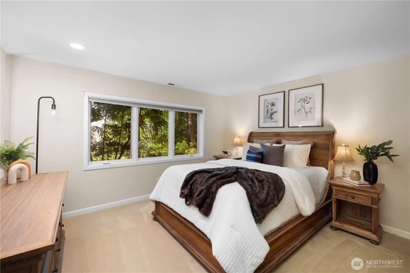 Property photo for 3813 W Mercer Way, Mercer Island photo 18
