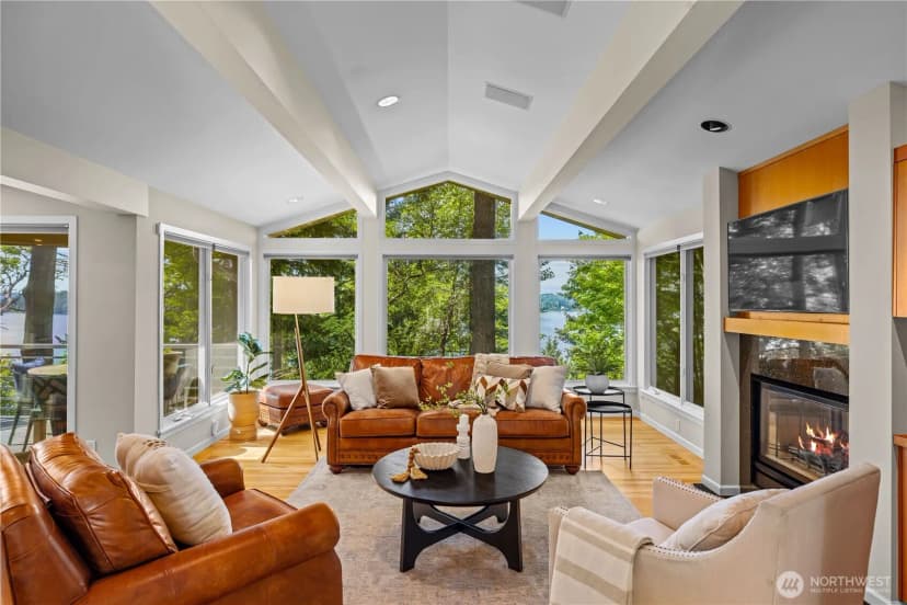 Property photo for 3813 W Mercer Way, Mercer Island photo 9