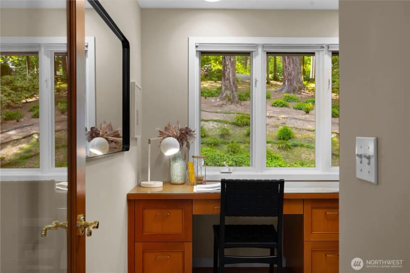 Property photo for 3813 W Mercer Way, Mercer Island photo 12