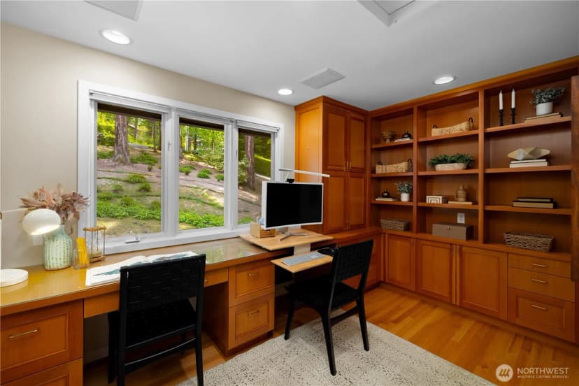 Property photo for 3813 W Mercer Way, Mercer Island photo 11