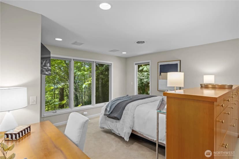 Property photo for 3813 W Mercer Way, Mercer Island photo 13