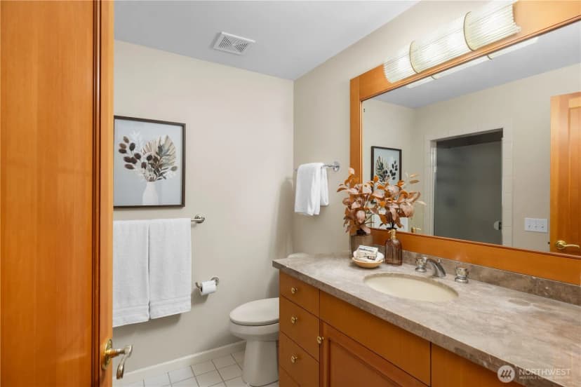 Property photo for 3813 W Mercer Way, Mercer Island photo 21