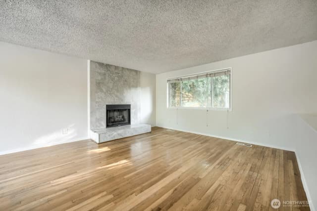 Property photo for 25110 35th Avenue S, Kent photo 4