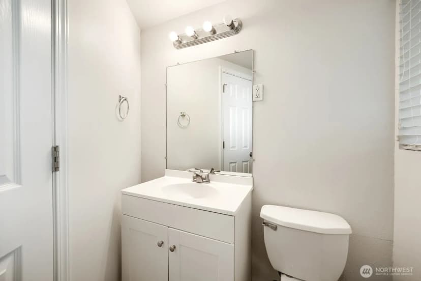 Property photo for 25110 35th Avenue S, Kent photo 15