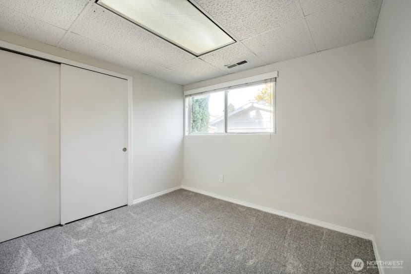 Property photo for 25110 35th Avenue S, Kent photo 12