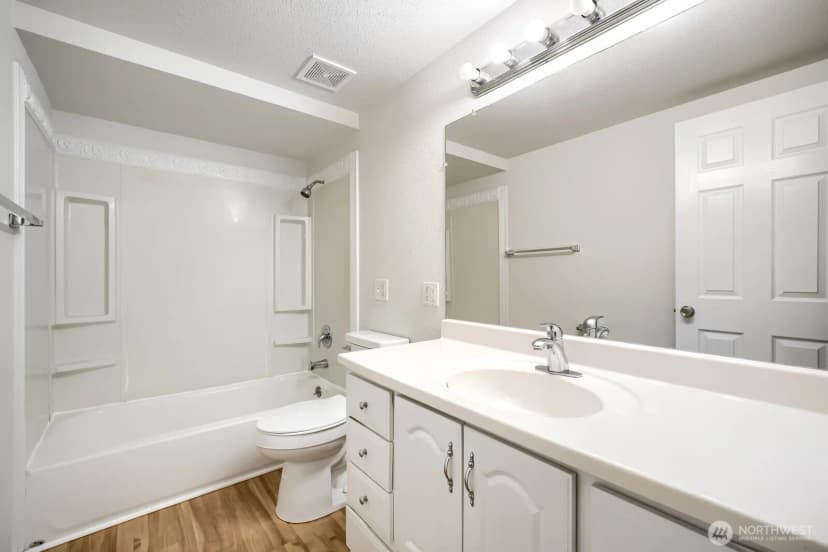 Property photo for 25110 35th Avenue S, Kent photo 16