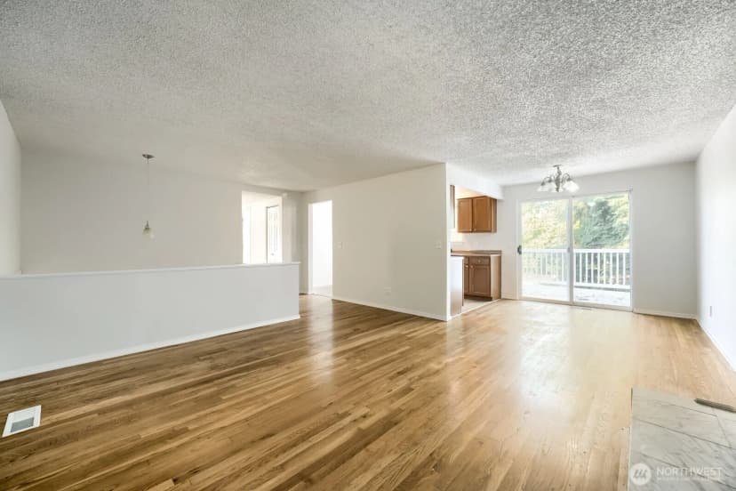 Property photo for 25110 35th Avenue S, Kent photo 8