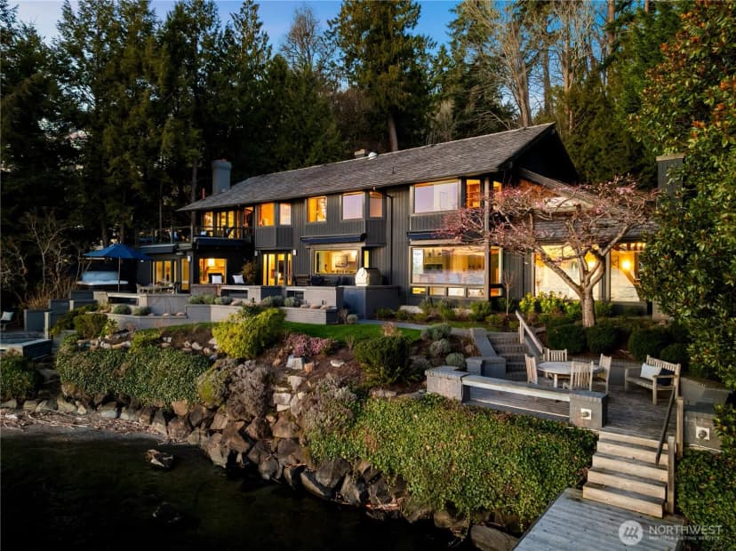 Property photo for 18 Holly Lane, Mercer Island photo 33
