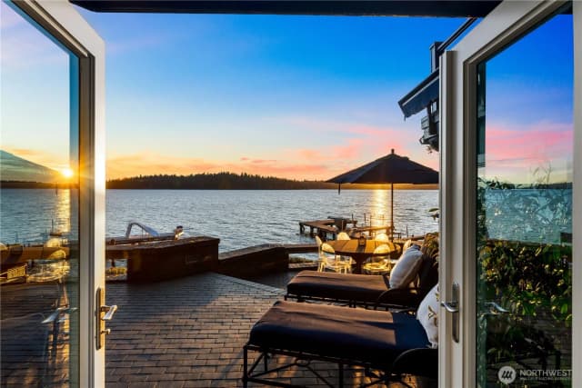 Property photo for 18 Holly Lane, Mercer Island