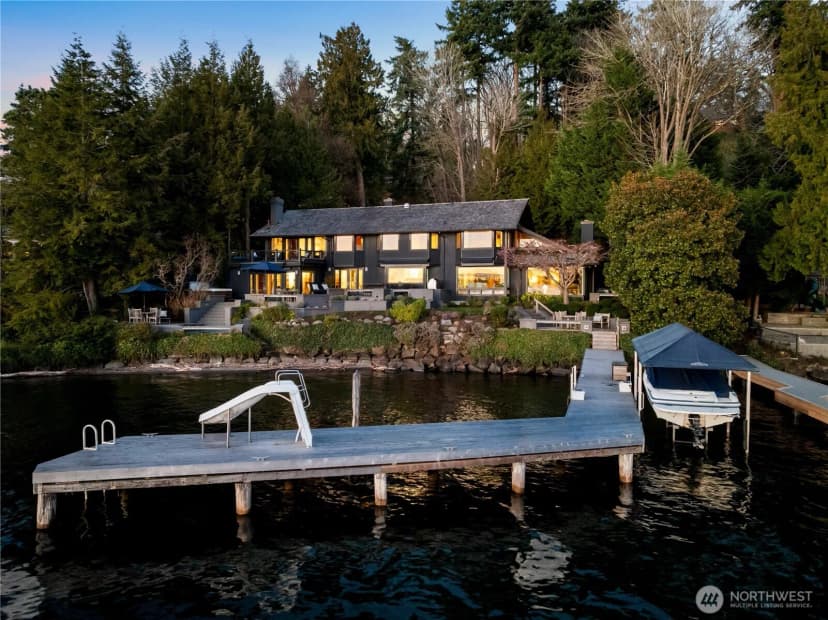 Property photo for 18 Holly Lane, Mercer Island photo 34