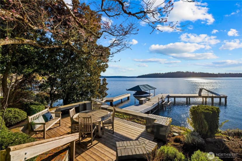Property photo for 18 Holly Lane, Mercer Island photo 31