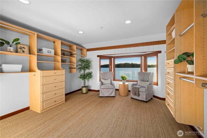 Property photo for 18 Holly Lane, Mercer Island photo 19