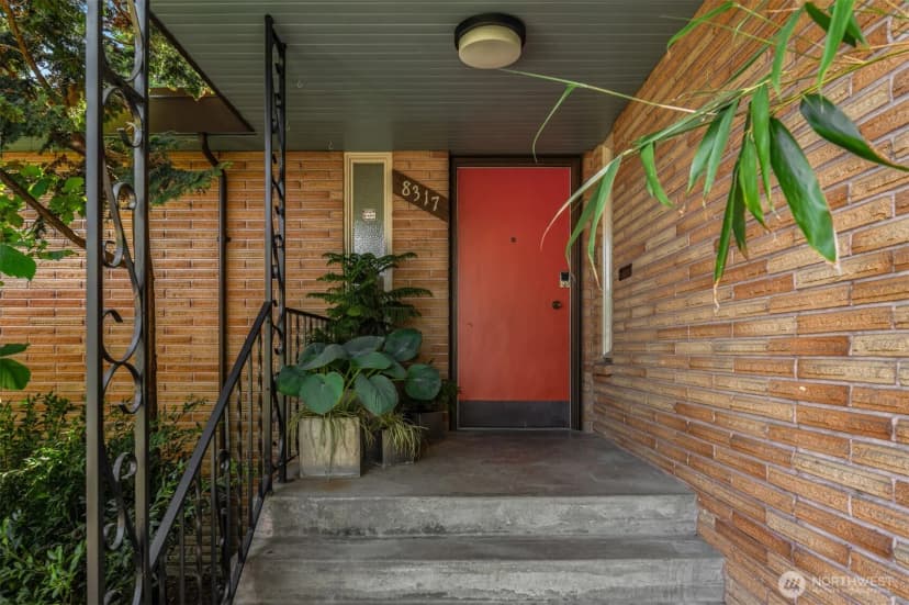 Property photo for 8317 Duncan Avenue S, Seattle photo 3