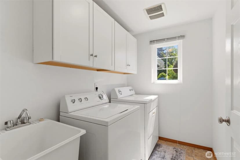 Property photo for 203 3rd Street Ne, Yelm photo 32