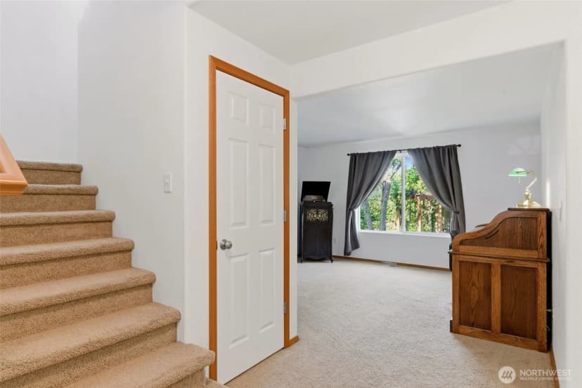 Property photo for 203 3rd Street Ne, Yelm photo 18