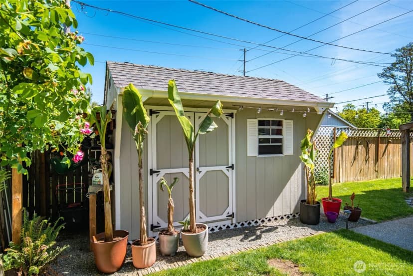 Property photo for 203 3rd Street Ne, Yelm photo 36