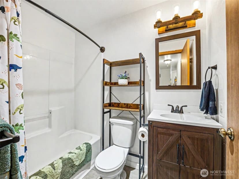 Property photo for 444 Volesky Drive Se, Rainier photo 20