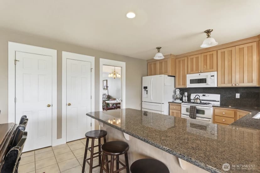 Property photo for 1156 Semanski Street, Enumclaw photo 10