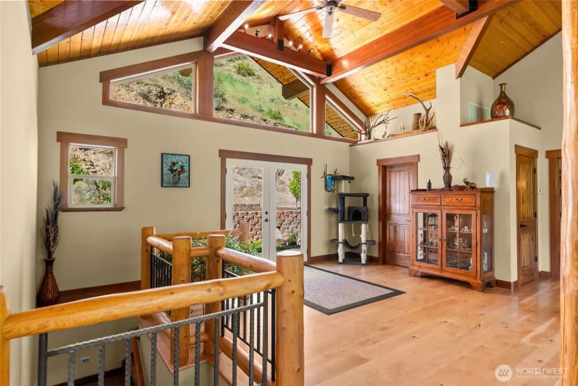 Property photo for 5230 Crum Canyon Road, Entiat photo 3