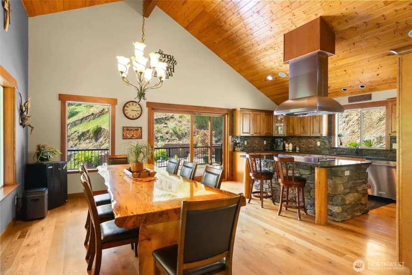 Property photo for 5230 Crum Canyon Road, Entiat photo 11