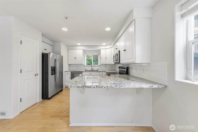 Property photo for 3980 129th Place Se #b203, Bellevue photo 6