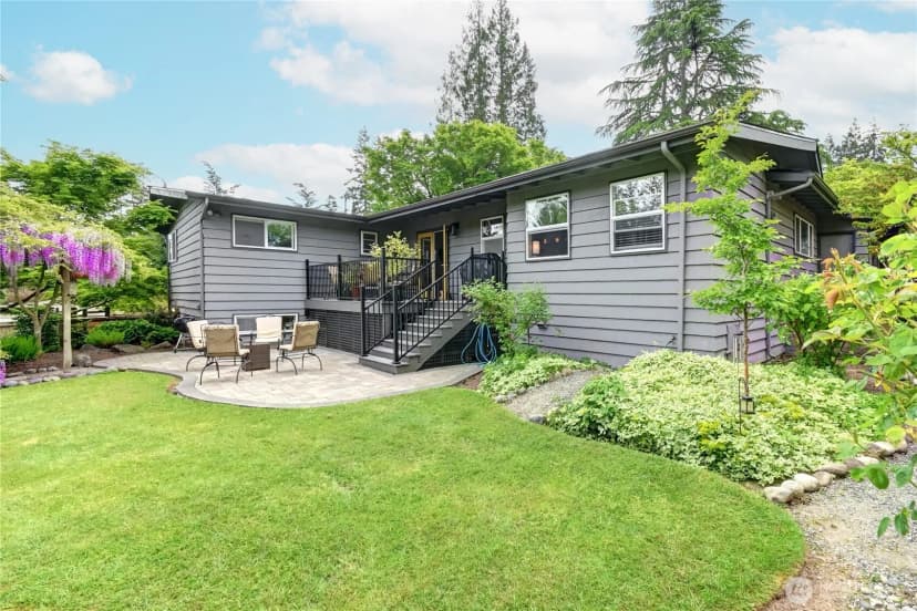 Property photo for 2430 155th Place Se, Bellevue photo 9