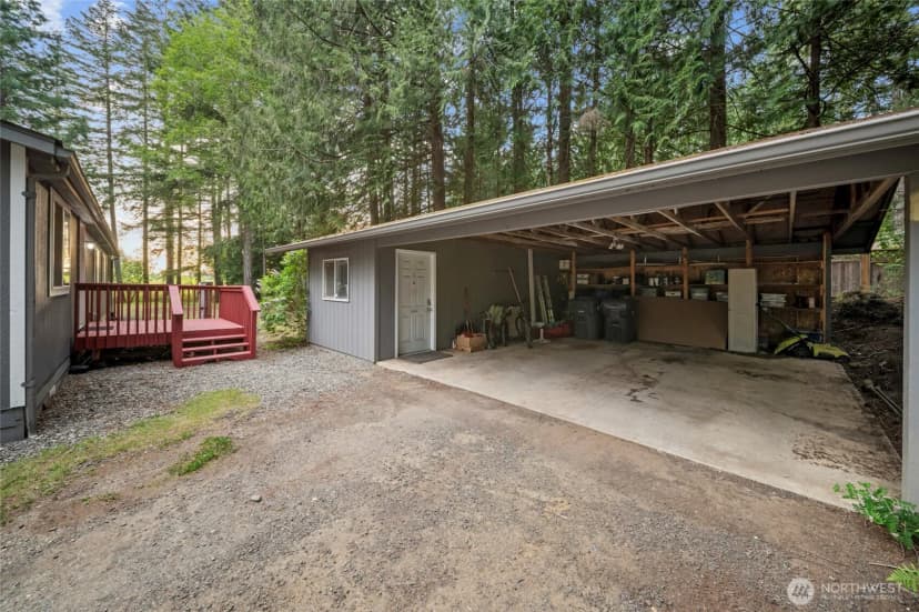Property photo for 21 E Burrows Lane, Shelton photo 25