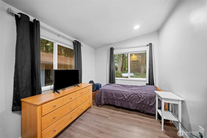 Property photo for 21 E Burrows Lane, Shelton photo 22