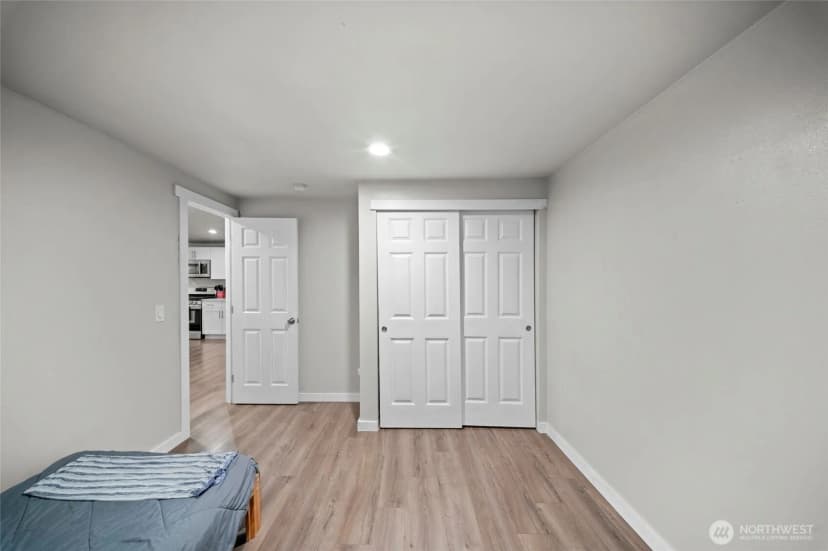 Property photo for 21 E Burrows Lane, Shelton photo 21