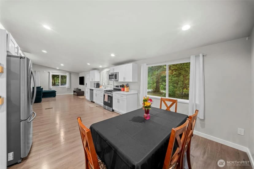 Property photo for 21 E Burrows Lane, Shelton photo 13