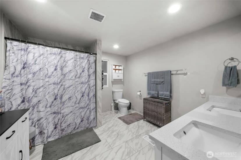 Property photo for 21 E Burrows Lane, Shelton photo 16
