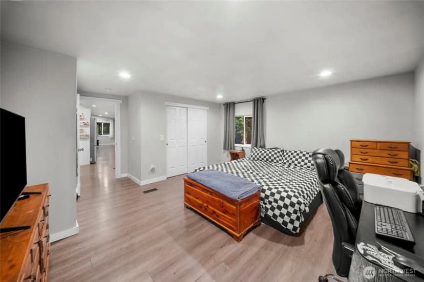 Property photo for 21 E Burrows Lane, Shelton photo 15