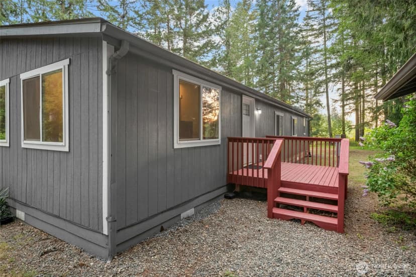 Property photo for 21 E Burrows Lane, Shelton photo 27