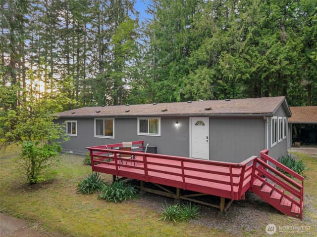 Property photo for 21 E Burrows Lane, Shelton photo 2