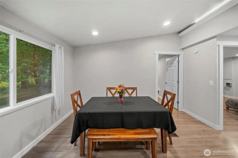 Property photo for 21 E Burrows Lane, Shelton photo 12