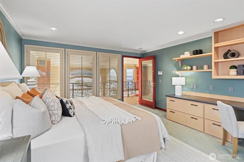 Property photo for 4701 Ne Shore Place, Lake Forest Park photo 21