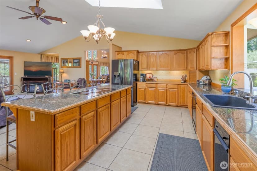 Property photo for 4607 44th Avenue E, Tacoma photo 17