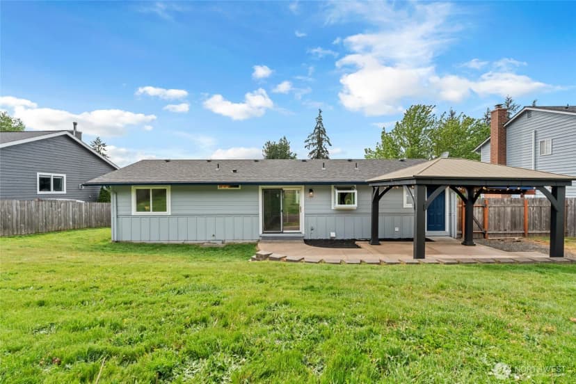 Property photo for 18610 10th Ave Ne, Poulsbo photo 6