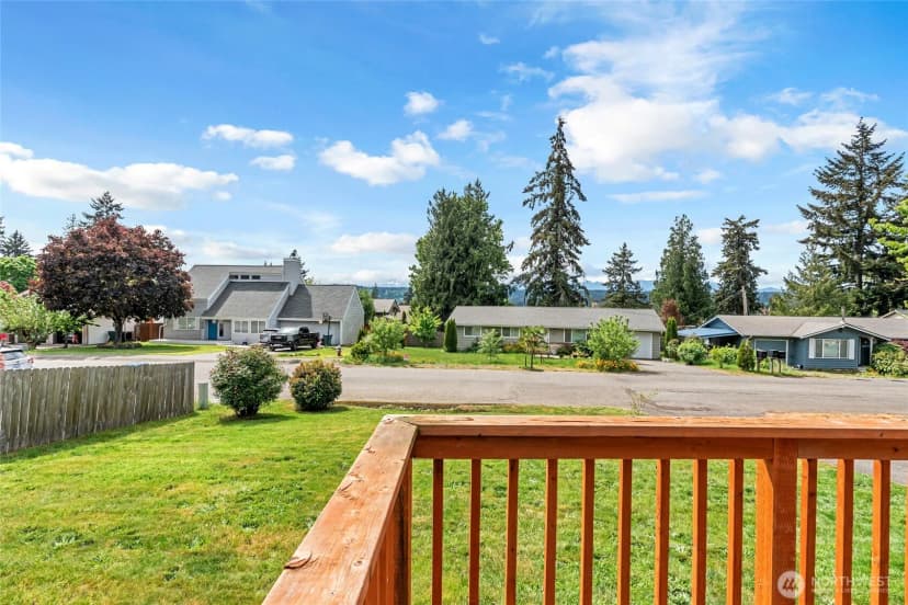 Property photo for 18610 10th Ave Ne, Poulsbo photo 9
