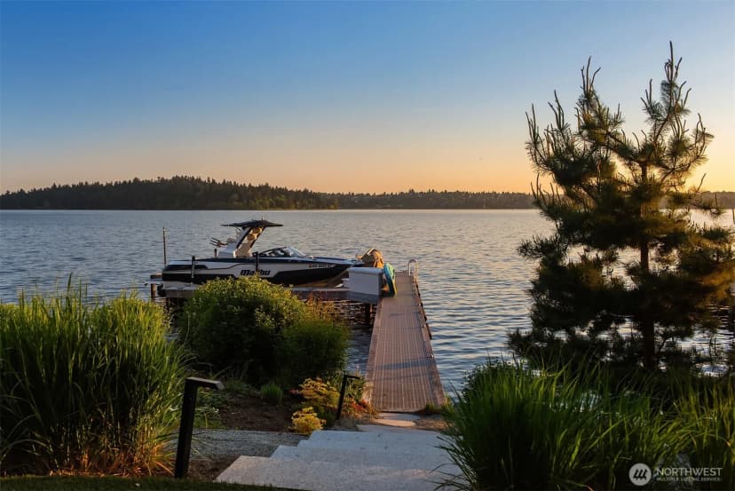 Property photo for 4041 W Mercer Way, Mercer Island photo 28
