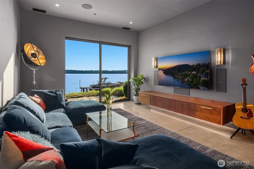 Property photo for 4041 W Mercer Way, Mercer Island photo 16