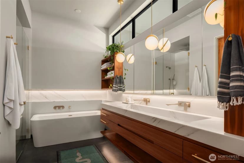 Property photo for 4041 W Mercer Way, Mercer Island photo 15