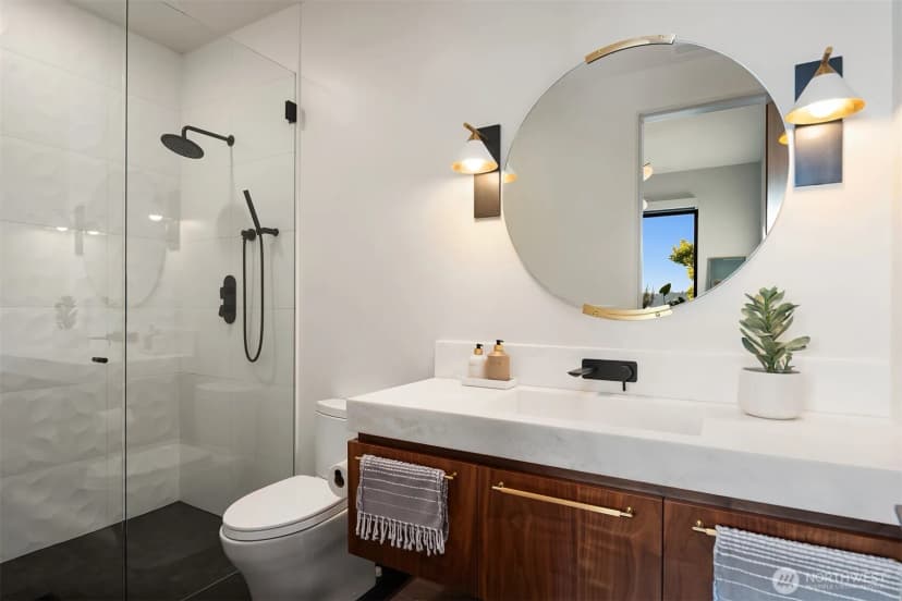 Property photo for 4041 W Mercer Way, Mercer Island photo 21
